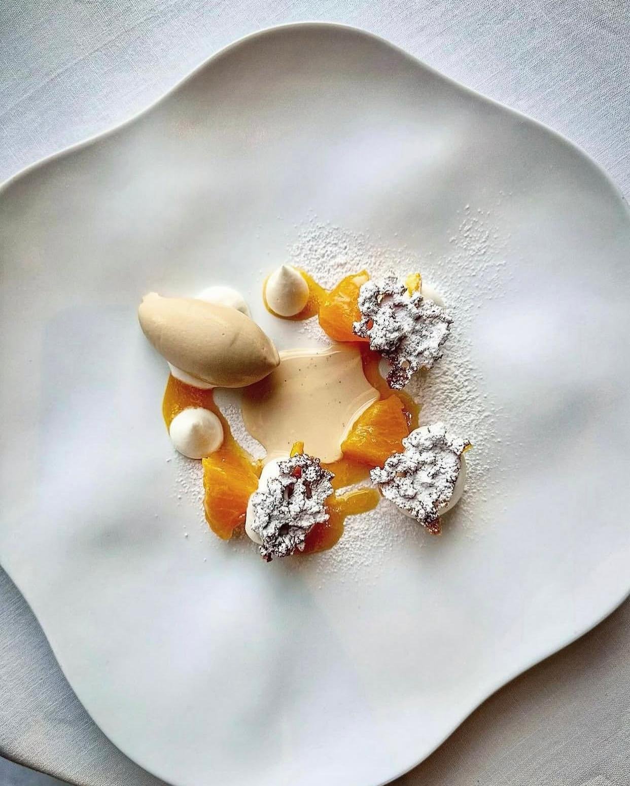 © Esquisse – Official visual | Source: Instagram @esquisse_inside